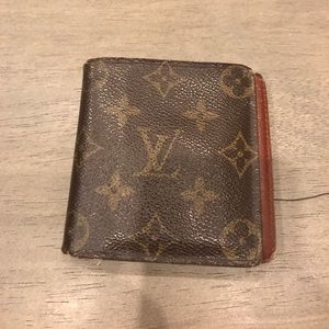 AUTHENTIC Louis Vuitton Men’s Wallet